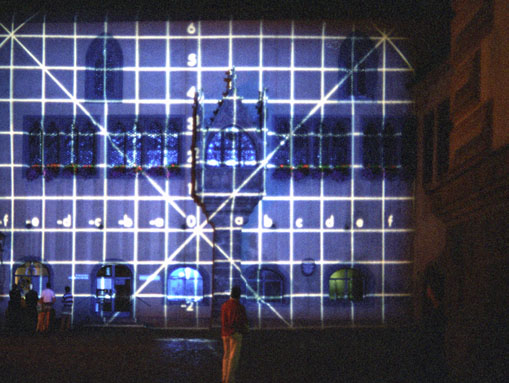 Bildretransfer, 1996, Projektion Gotisches Rathaus Regensburg, Ausschnitt